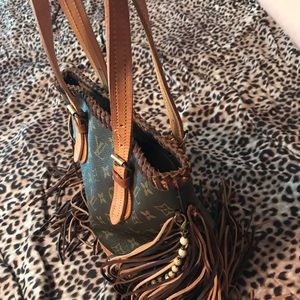 🎉SOLD🎉Louis Vuitton with Fringe
